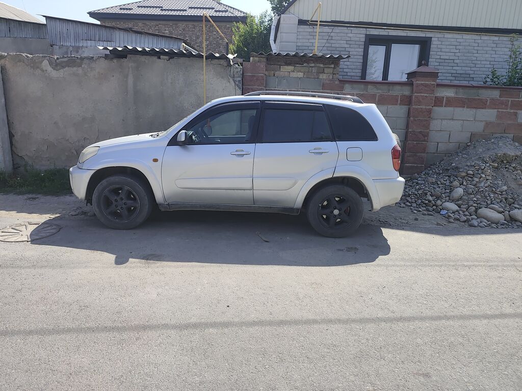 Toyota RAV4: 2003 г.: фото 2