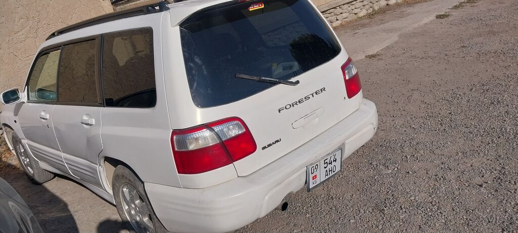 Subaru Forester: 2001 г., 0.2 л, Универсал: фото 2