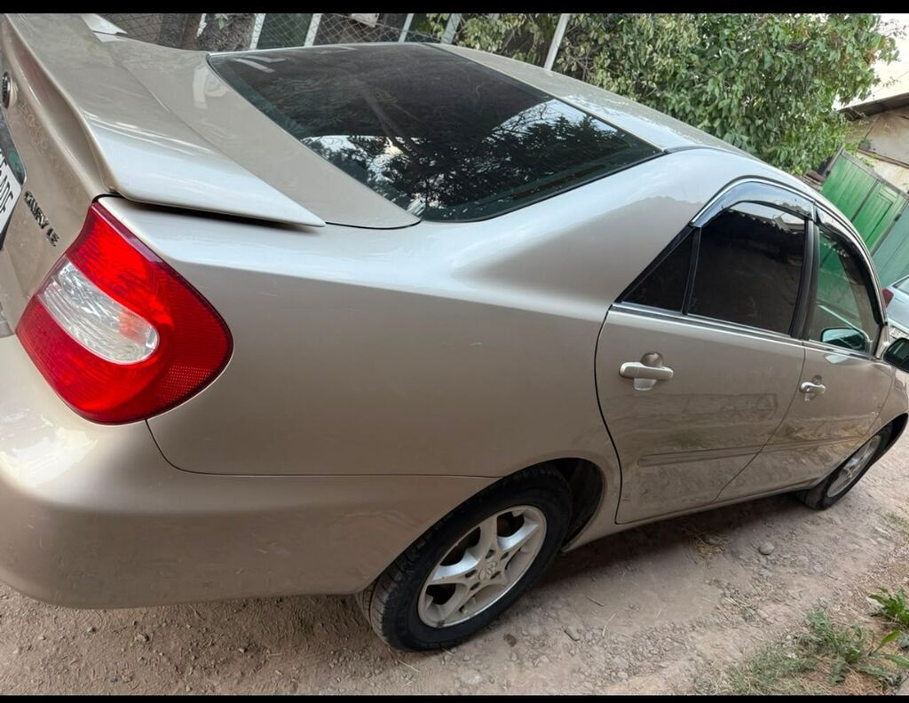 Toyota Camry 2003 г., 2.4 л, автомат: фото 3