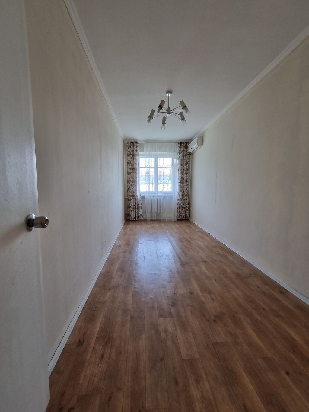 3 комнаты, 58 м², Хрущевка, 4 этаж, Косметический ремонт — фото 7