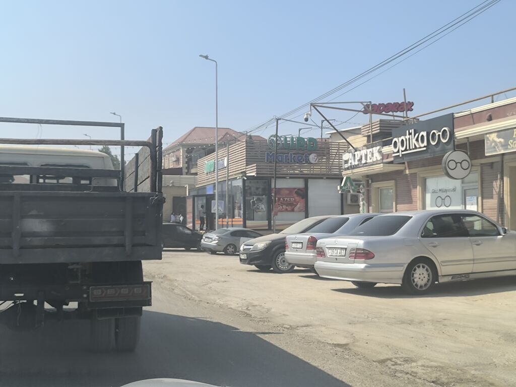 3 otaqlı, 80 kv. m, Yeni təmirli