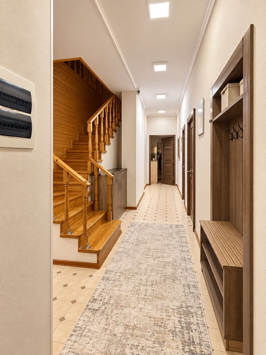 6 комнат и более, 276 м², 5 соток, Бишкек, Собственник: фото 1