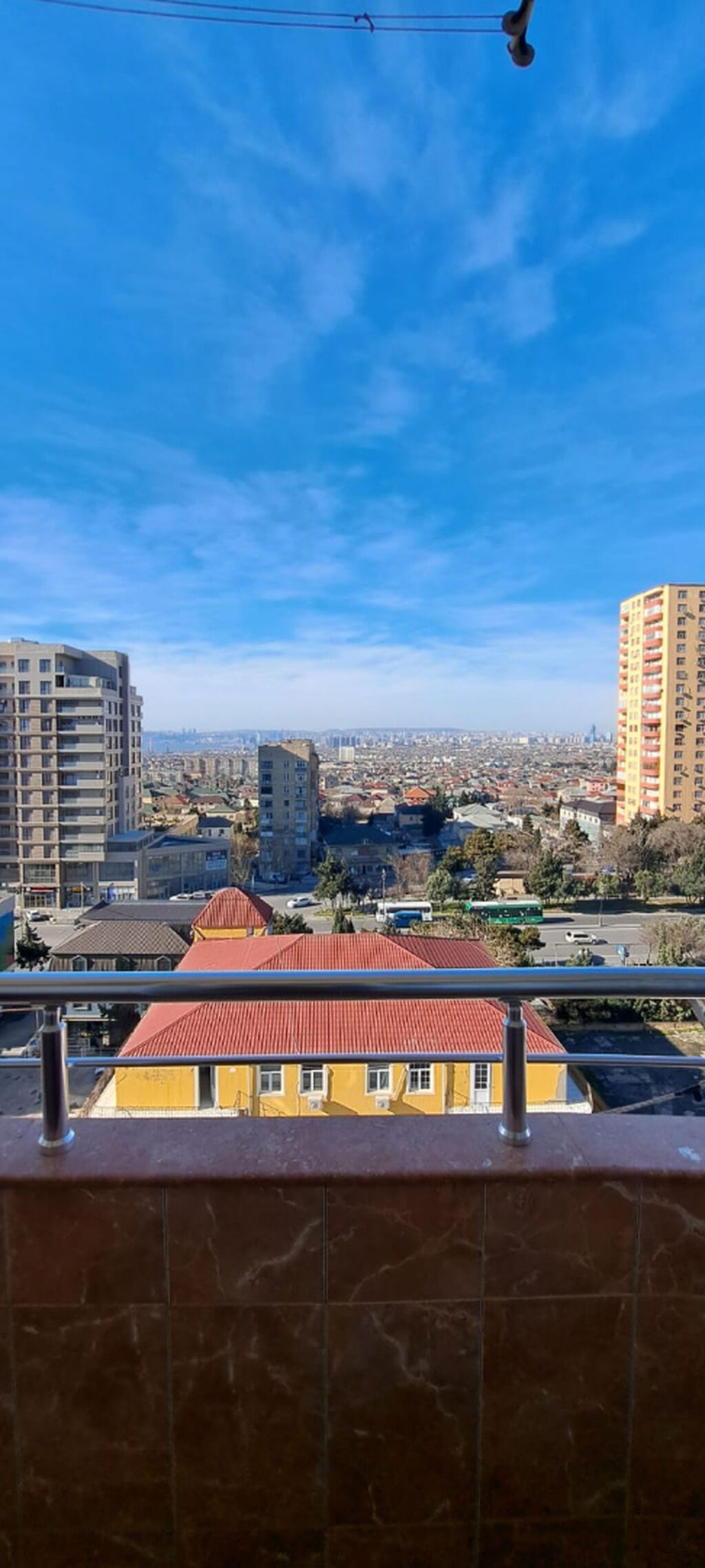 Əhmədli metrosunun yanında 3 otaqlı mənzil kirayə verilir • Əhmədli