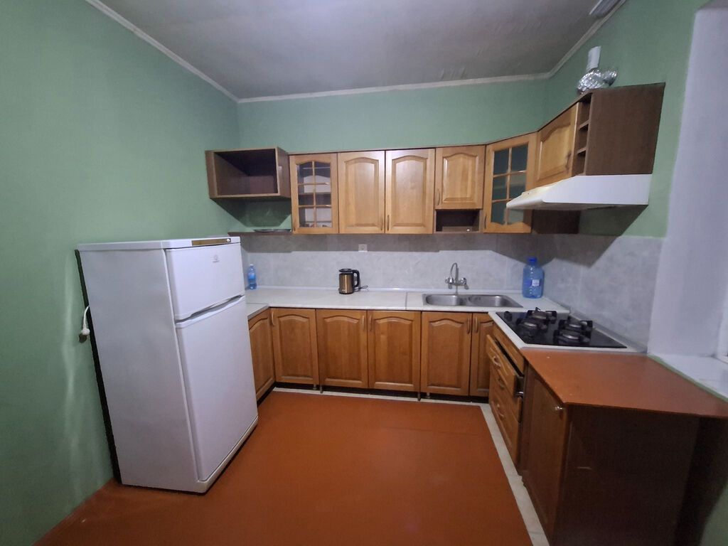 120 kv. m, 3 otaqlı, Kanalizasiya, Qaz, Su