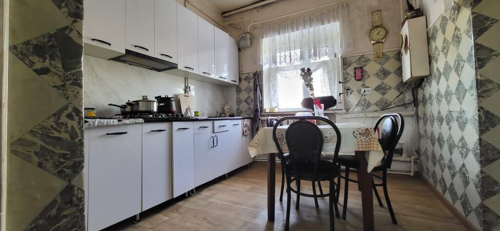 Продам дом с мебелью. Город Кант,ул.Куйбышева. В доме 5 жилых комнат: фото 5