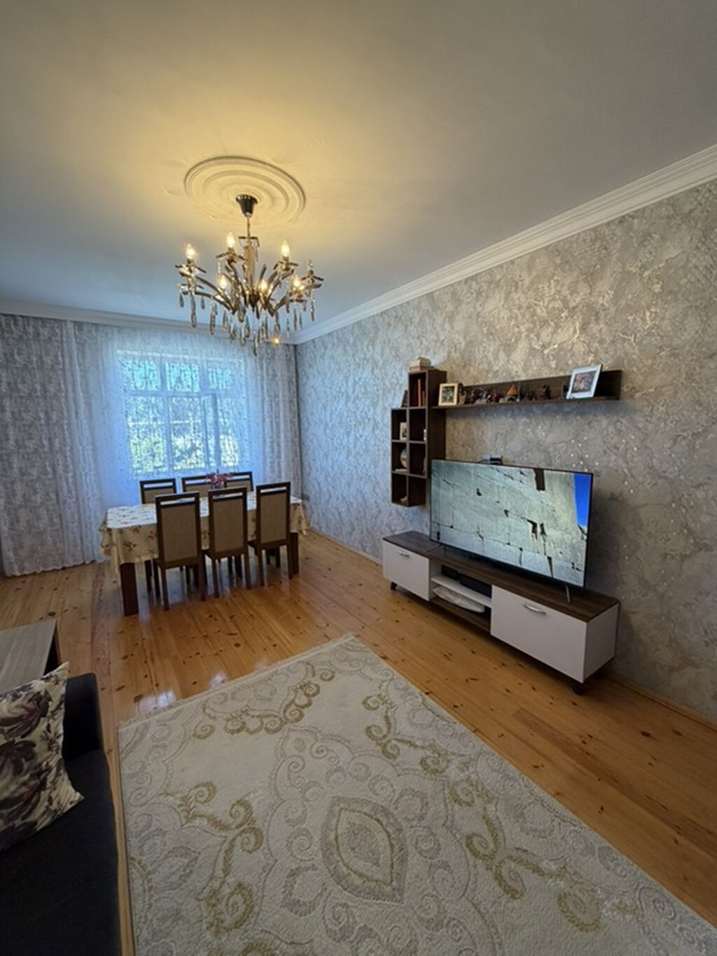 3 otaqlı, 125 kv. m, Orta təmir