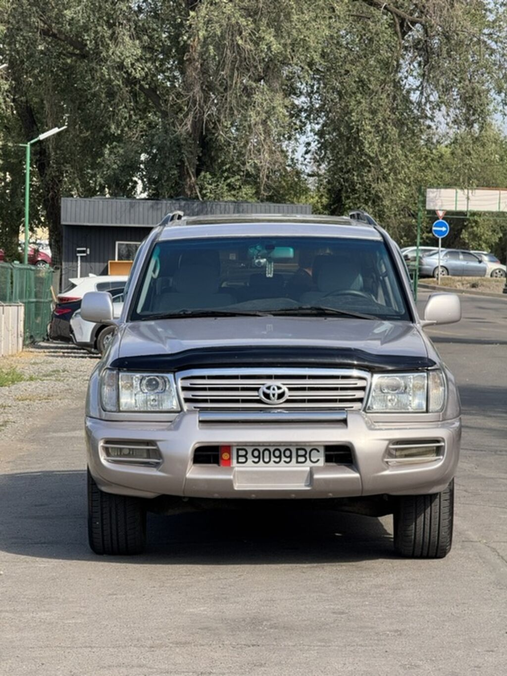 Toyota Land Cruiser