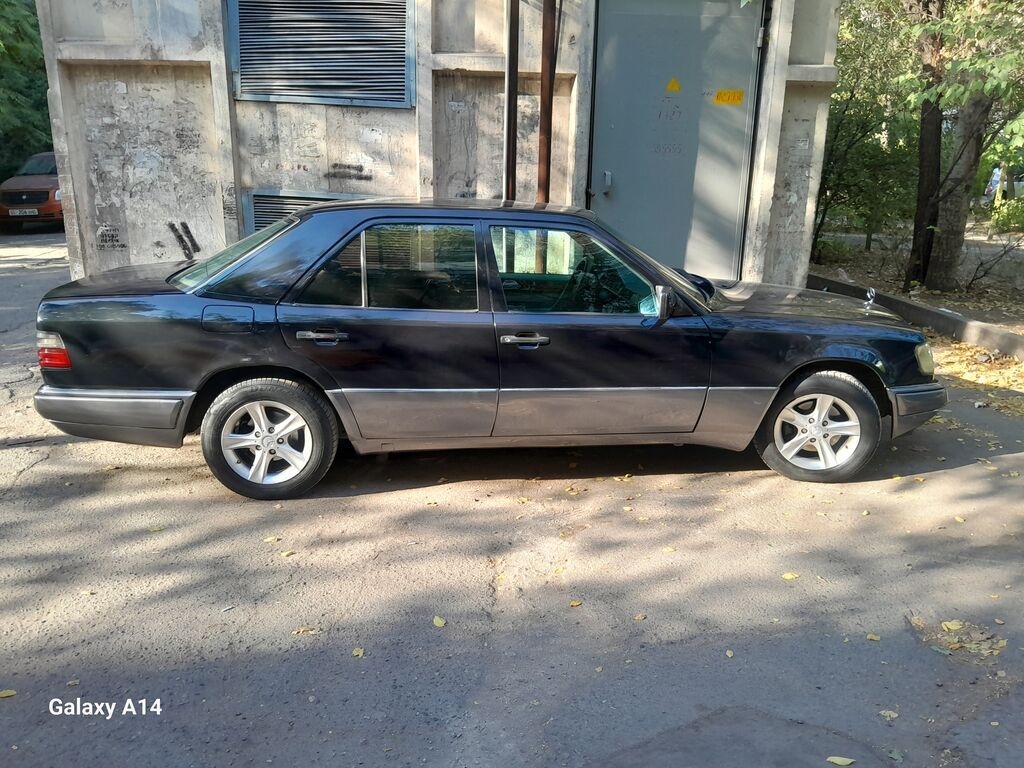 Mercedes-Benz W124: 1994 г., 2.2 л, Автомат, Бензин, Седан: фото 2