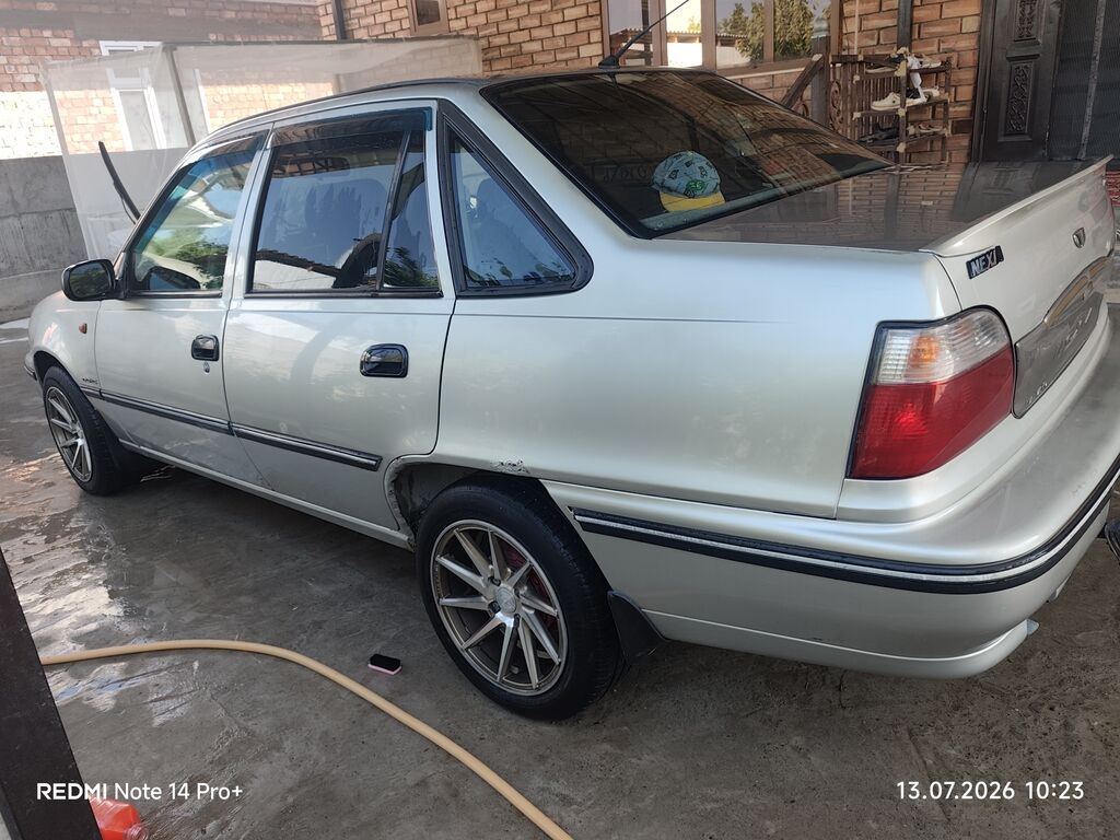 Daewoo Nexia: 2006 г., 1.5 л, Механика, Бензин, Седан: фото 2