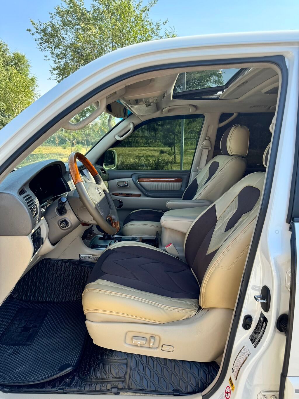 Lexus LX: 2006 г., 4.7 л, Автомат, Газ, Внедорожник: фото 8