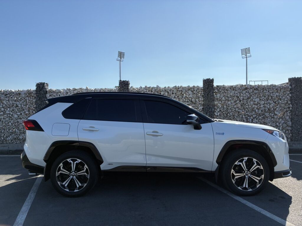 Toyota RAV4: 2021 г., 2.5 л, Автомат, Гибрид, Кроссовер: фото 4