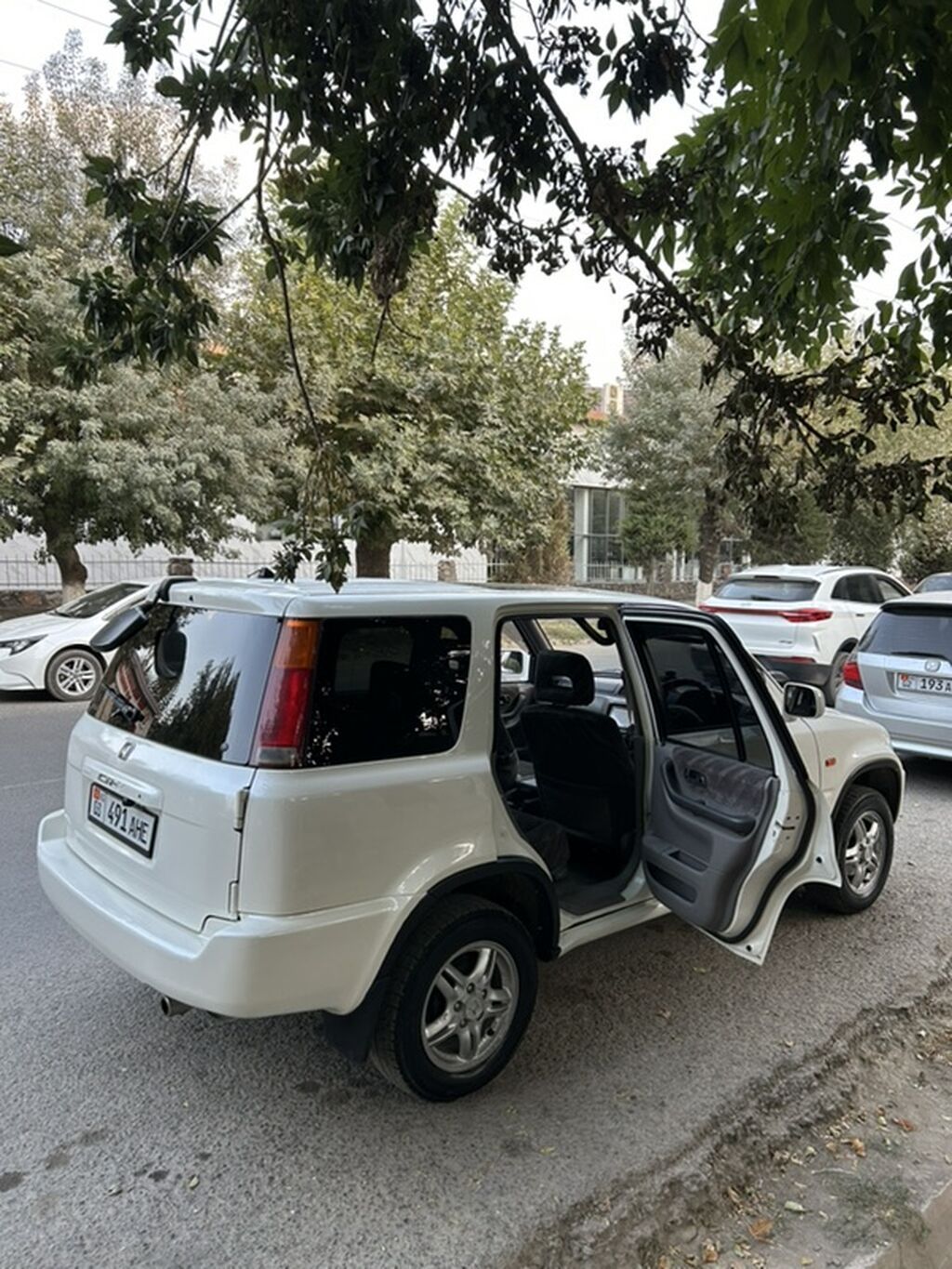 Honda CR-V: 1996 г., 2 л, Автомат, Бензин, Кроссовер: фото 1