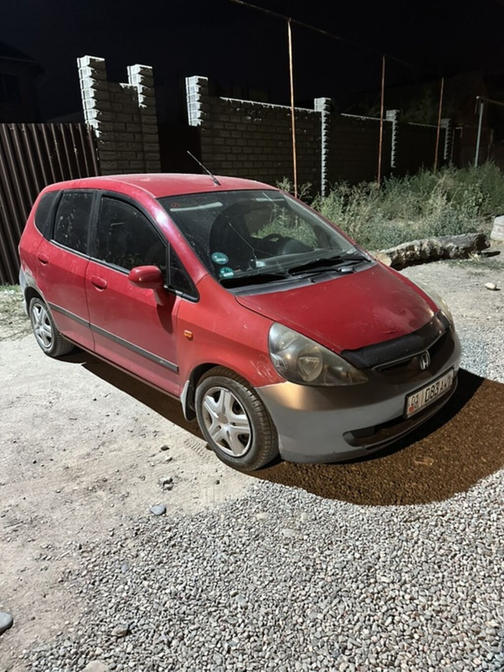 Honda Jazz: 2005 г., 1.3 л, Механика, Бензин, Хэтчбэк: фото 2