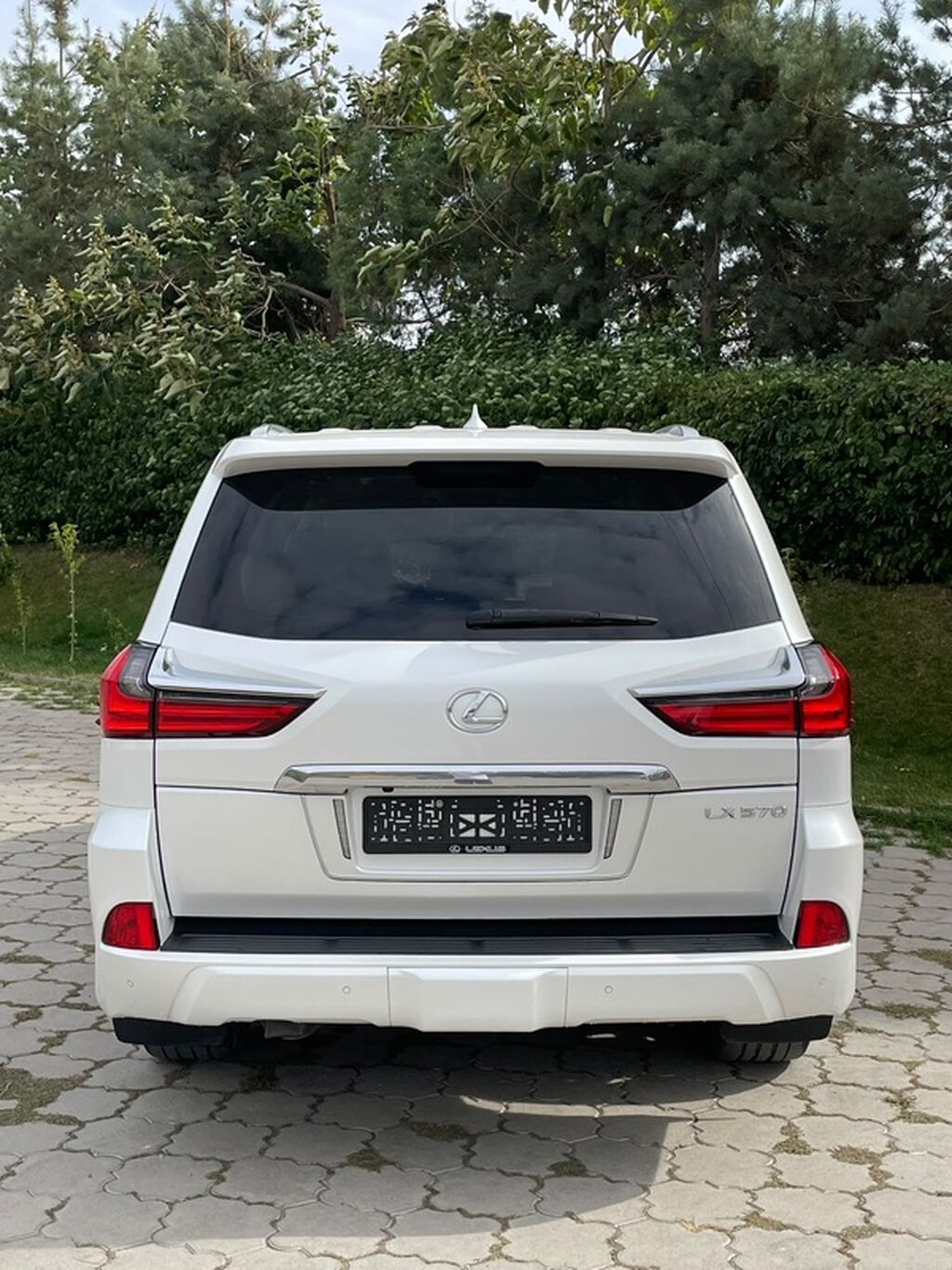 Lexus LX: 2017 г., 5.7 л, Автомат, Бензин, Внедорожник: фото 5