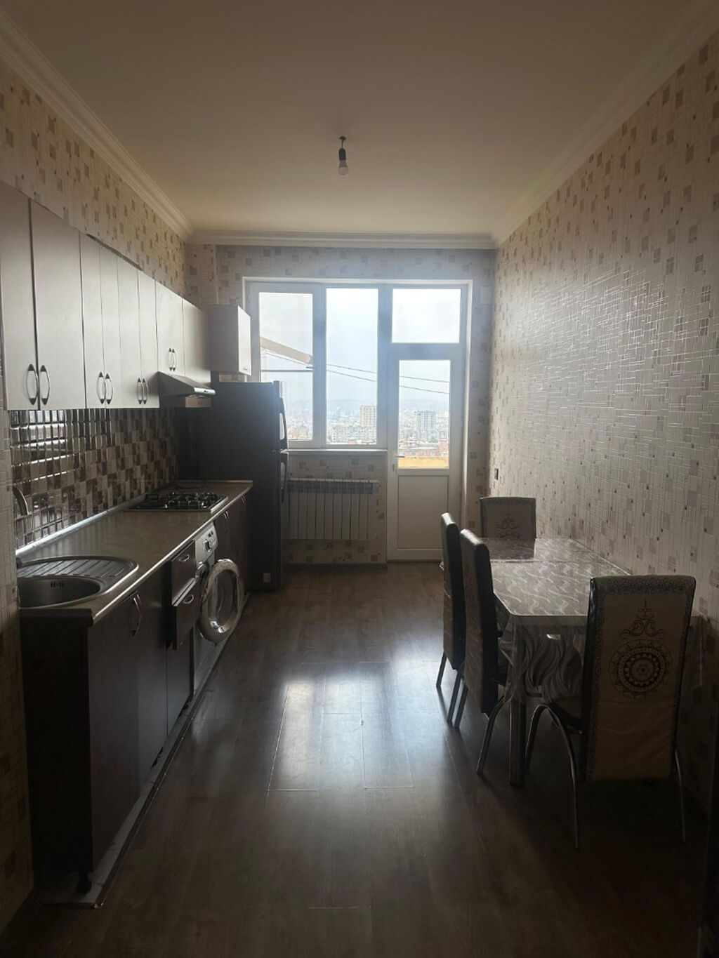 2 otaqlı, Yeni tikili, 95 kv. m