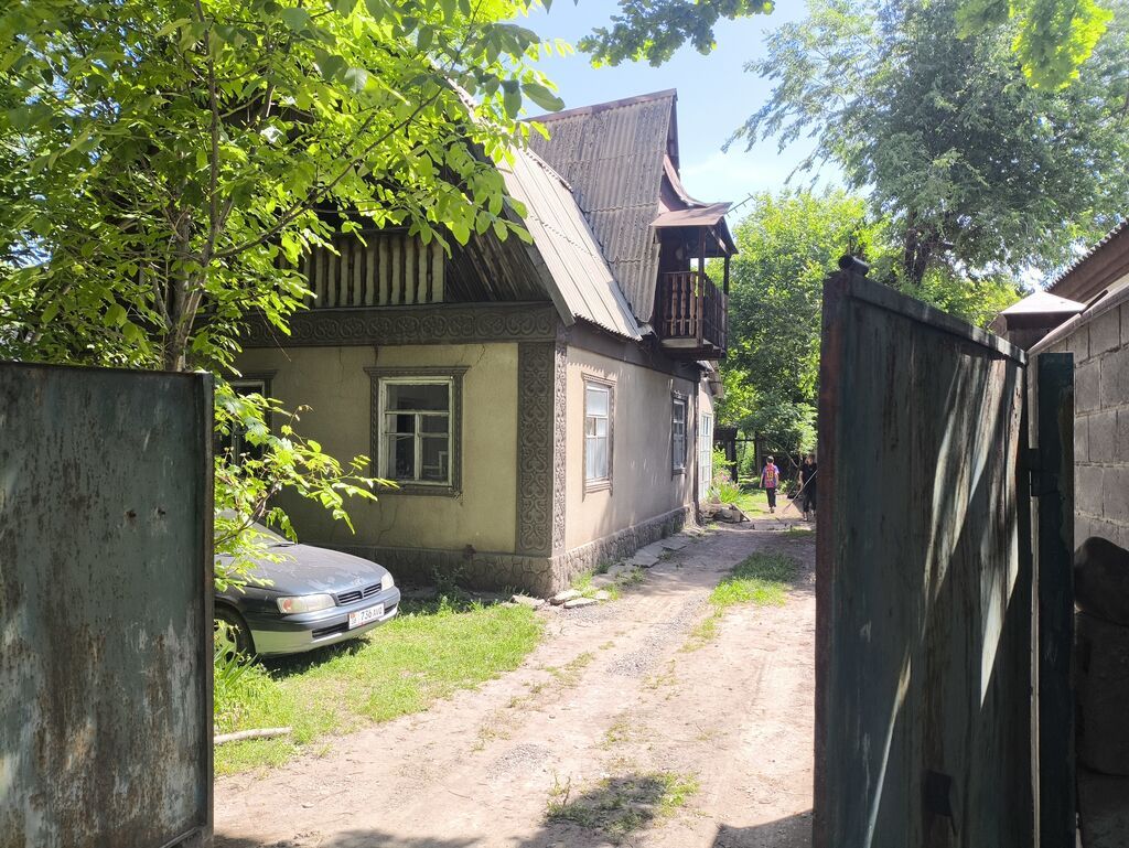 Срочно Продаю в Кара-Балте частный дом центральная улица с участком в: фото 3