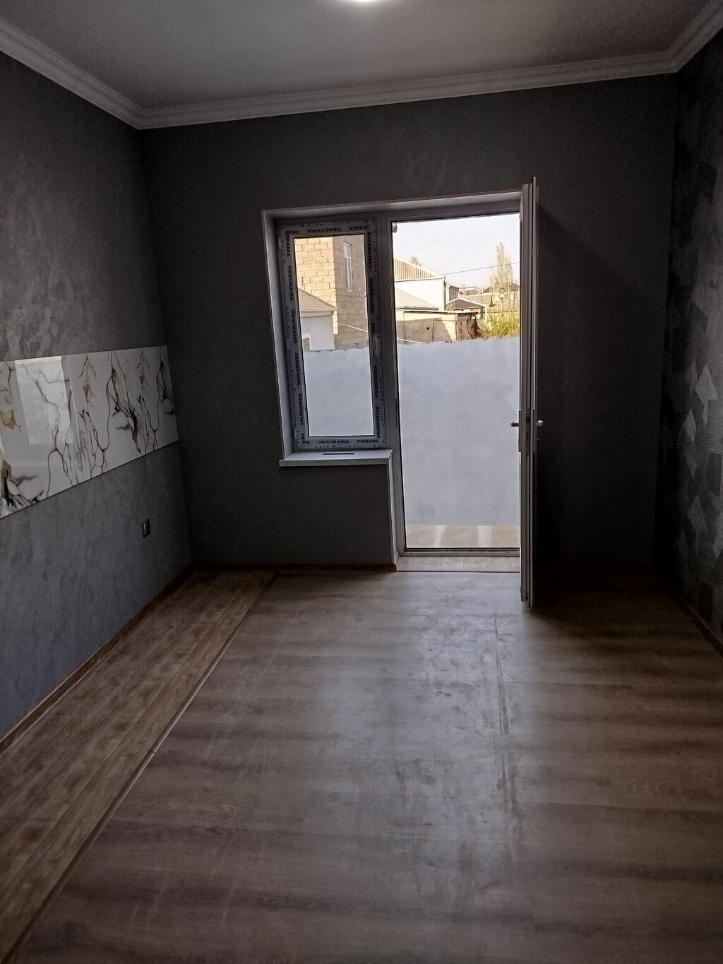 3 otaqlı, 85 kv. m, Yeni təmirli