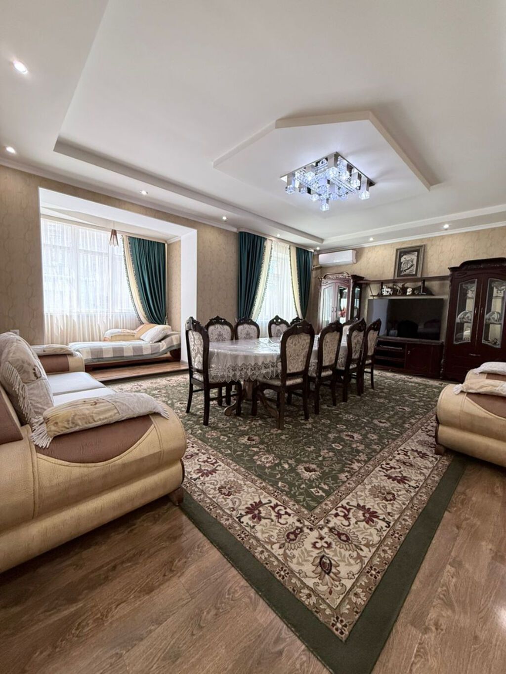 4 комнаты, 173 м², Элитка, 3 этаж, Евроремонт: фото 1