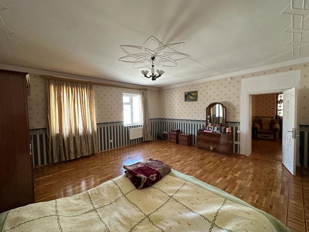 6 otaqlı, 276 kv. m, Kredit yoxdur, Yeni təmirli