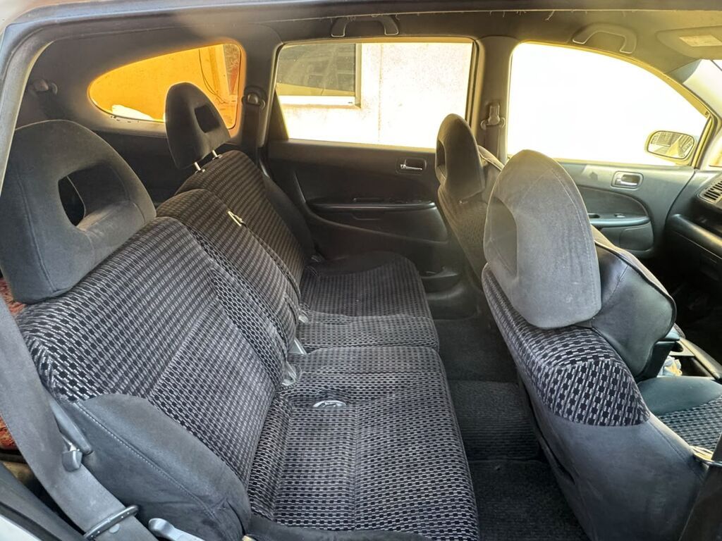 Honda Stream: 2001 г., 2 л, Автомат, Минивэн: фото 8