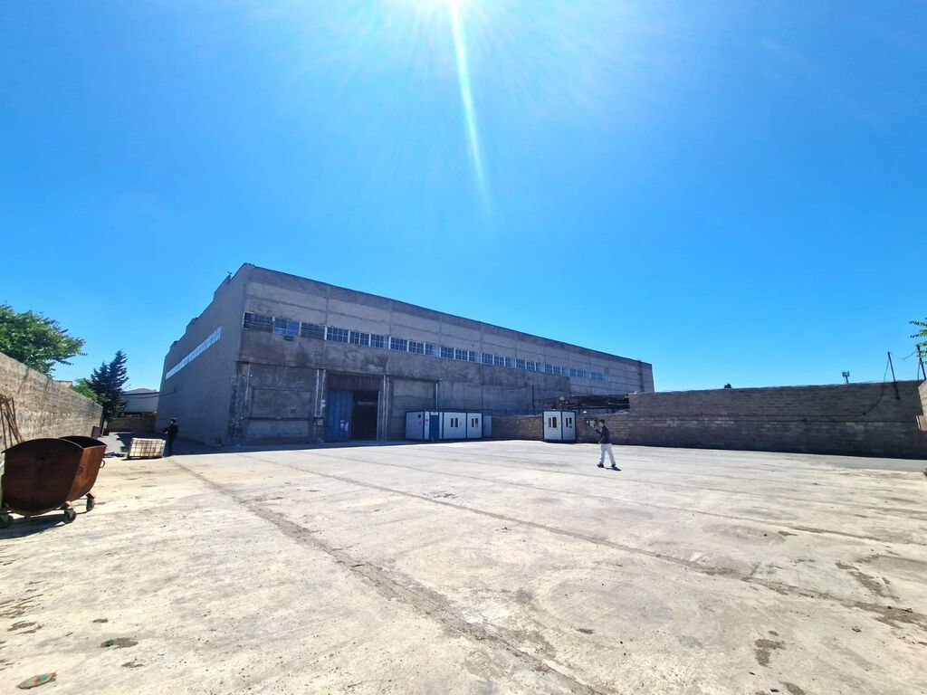 Xətai rayonu, Babək prospektində səliqəli, hündür və işıqlı ayrıca