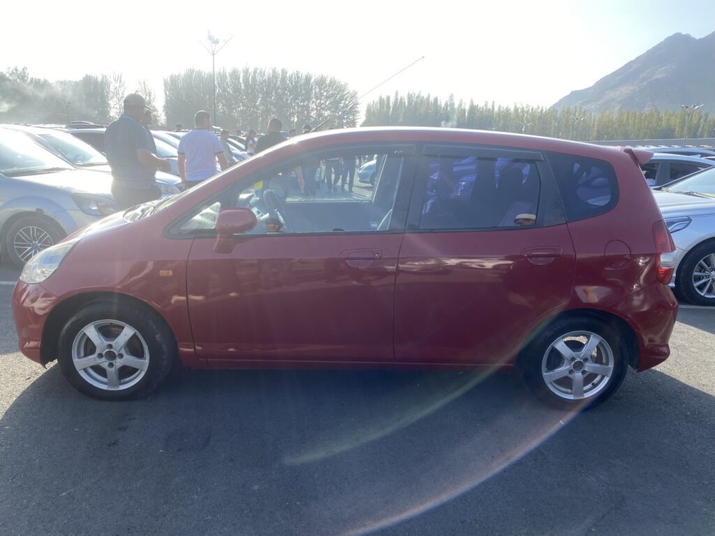 Honda Jazz: 2005 г., 1.5 л, Механика, Бензин, Хэтчбэк: фото 4