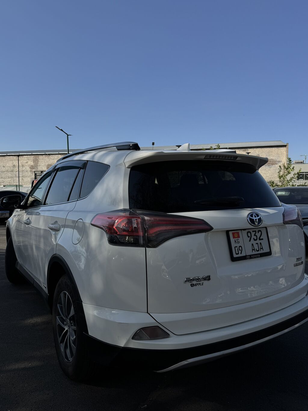 Toyota RAV4: 2016 г., Автомат, Гибрид, Кроссовер: фото 5