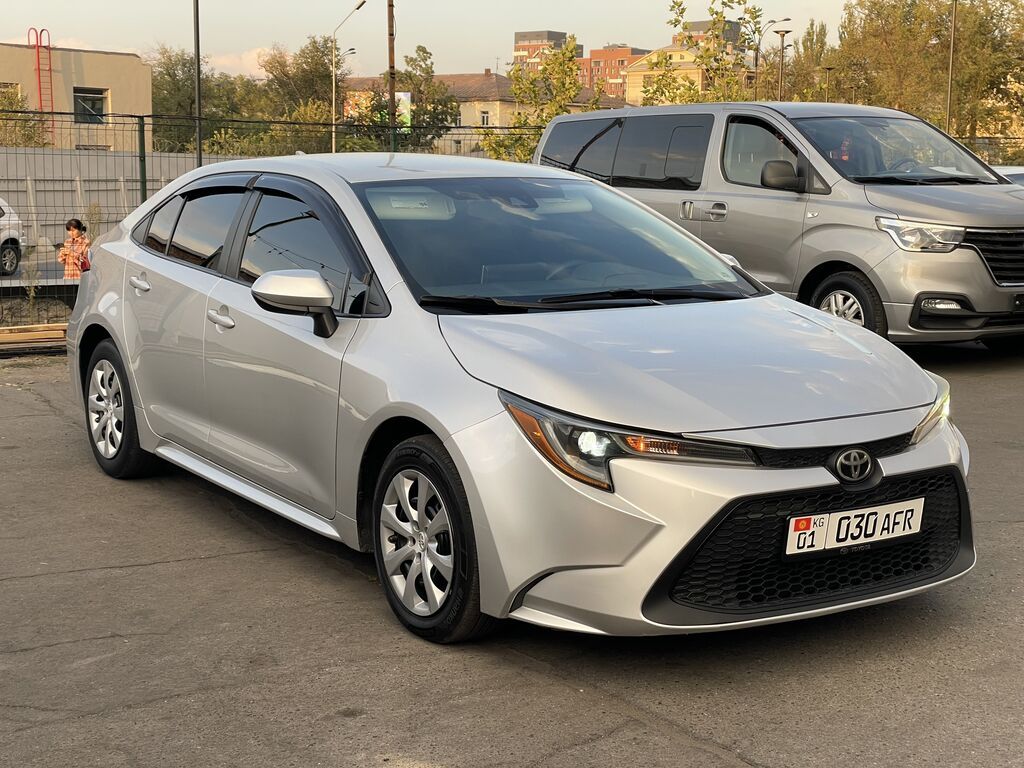 Toyota Corolla: 2021 г., 1.8 л, Вариатор, Бензин, Седан: фото 4