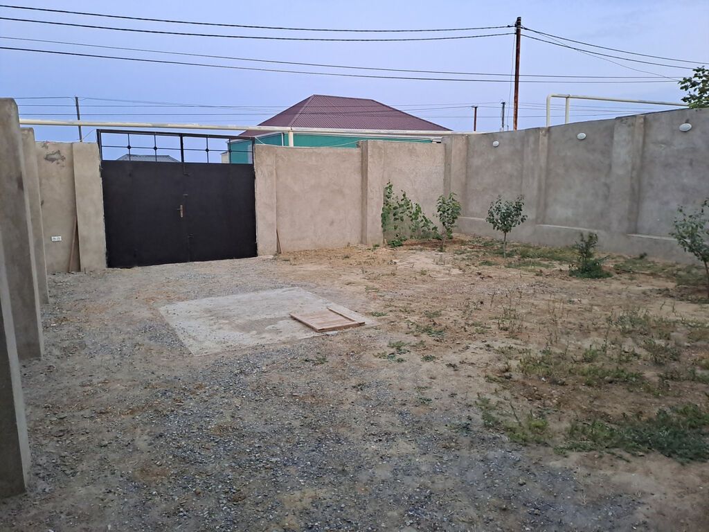 Hökməli 3 otaqlı, 63 kv. m, Yeni təmirli