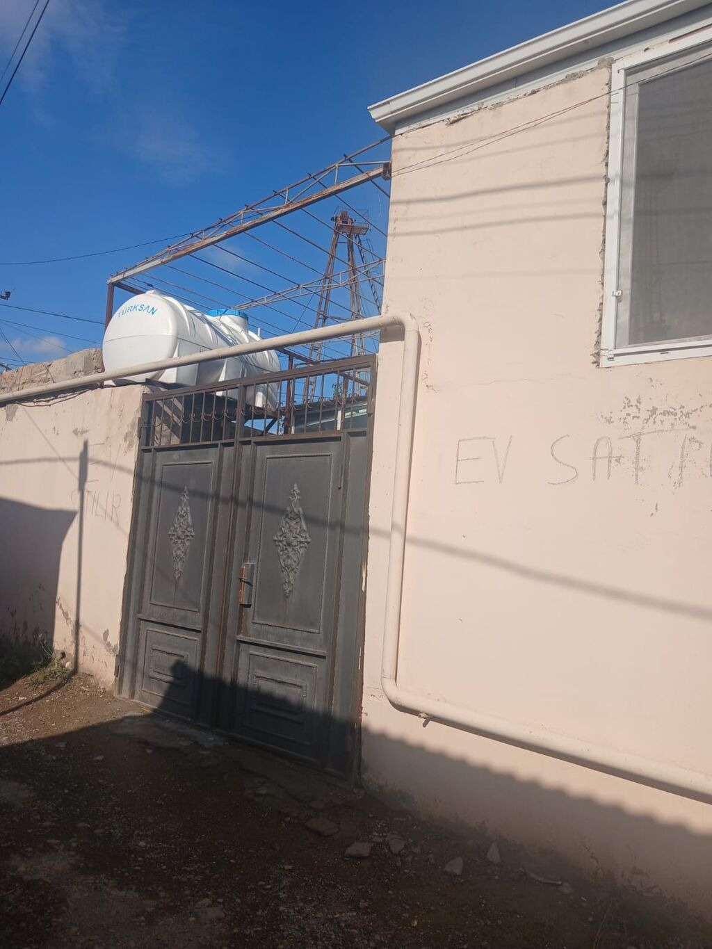 Binəqədi qəs. 3 otaqlı, 150 kv. m, Kredit yoxdur, Yeni təmirli