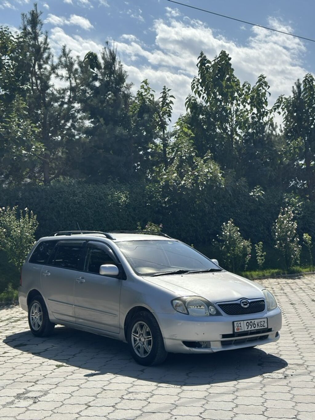 Toyota Corolla: 2002 г., 1.8 л, Автомат, Бензин, Универсал: фото 2