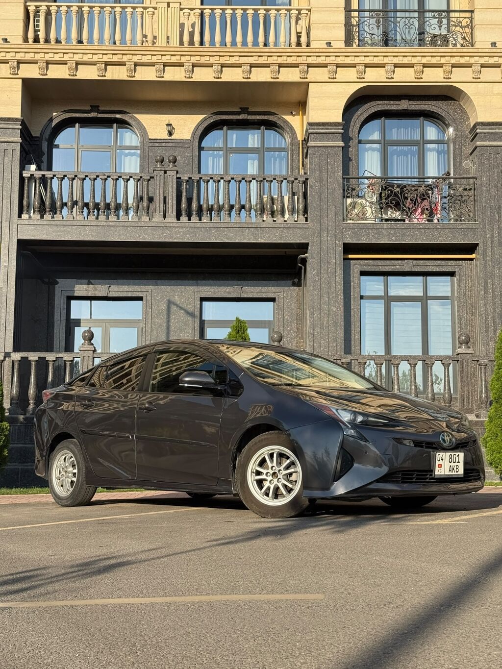 Toyota Prius: 2017 г., 1.8 л, Вариатор, Гибрид, Хэтчбэк: фото 5
