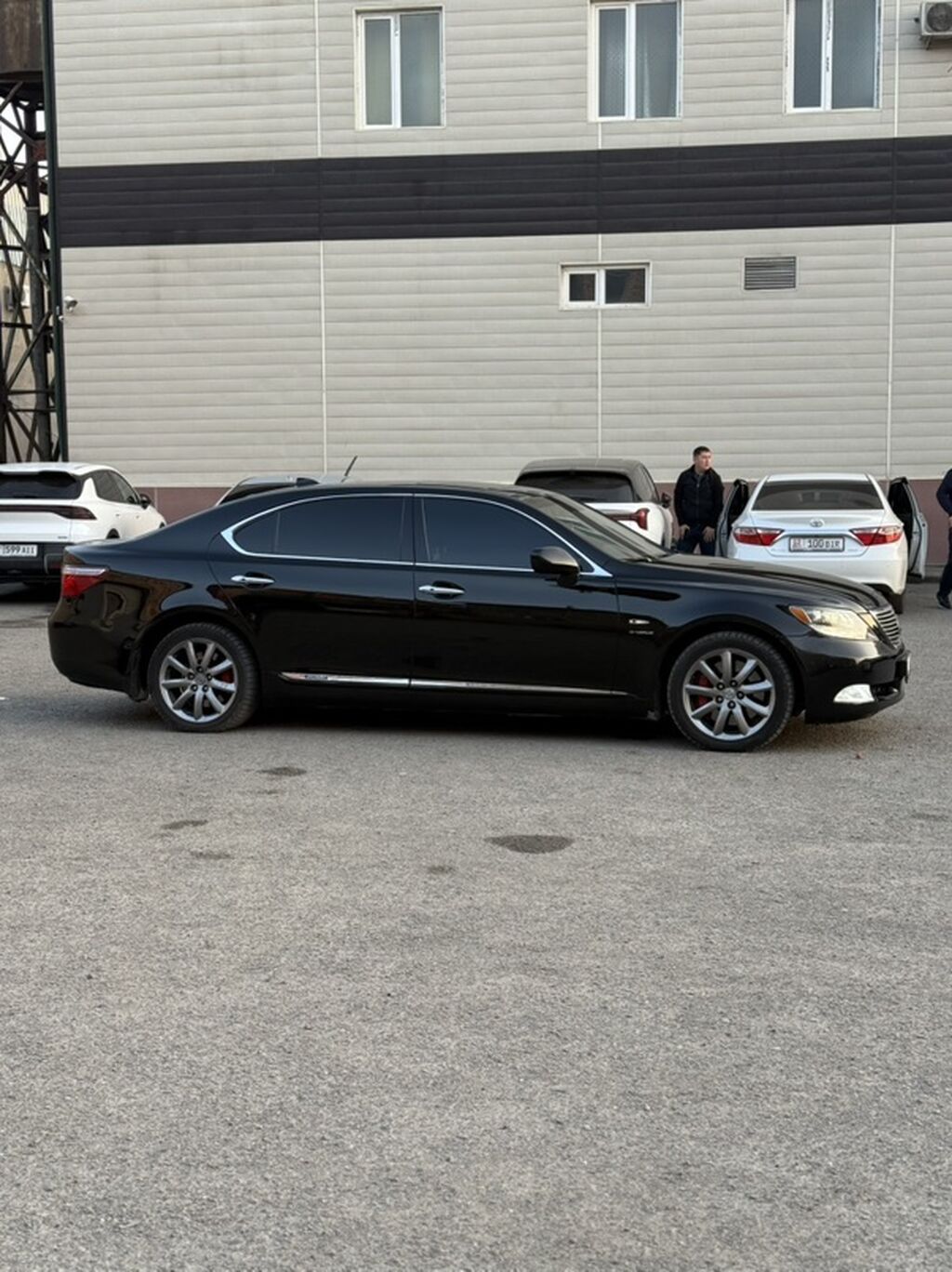 Lexus LS: 2008 г., 6 л, Автомат, Гибрид, Седан: фото 3