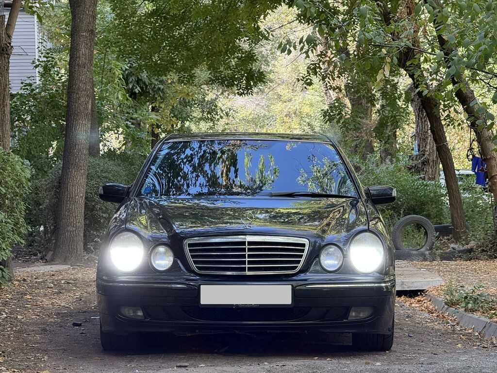 Mercedes-Benz E-Class: 2000 г., 3.2 л, Автомат, Бензин, Седан: фото 1