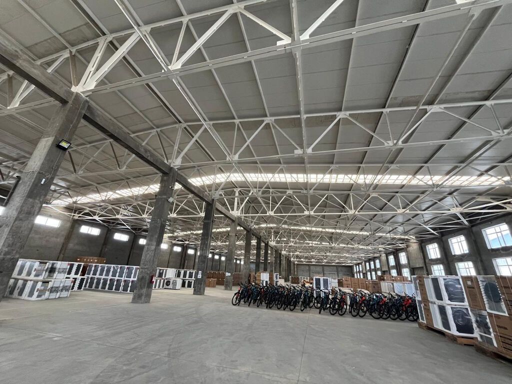 Icarəyə verilir: Müasir anbar kompleksi - Sahə seçimi: 1000 m²-dən 10