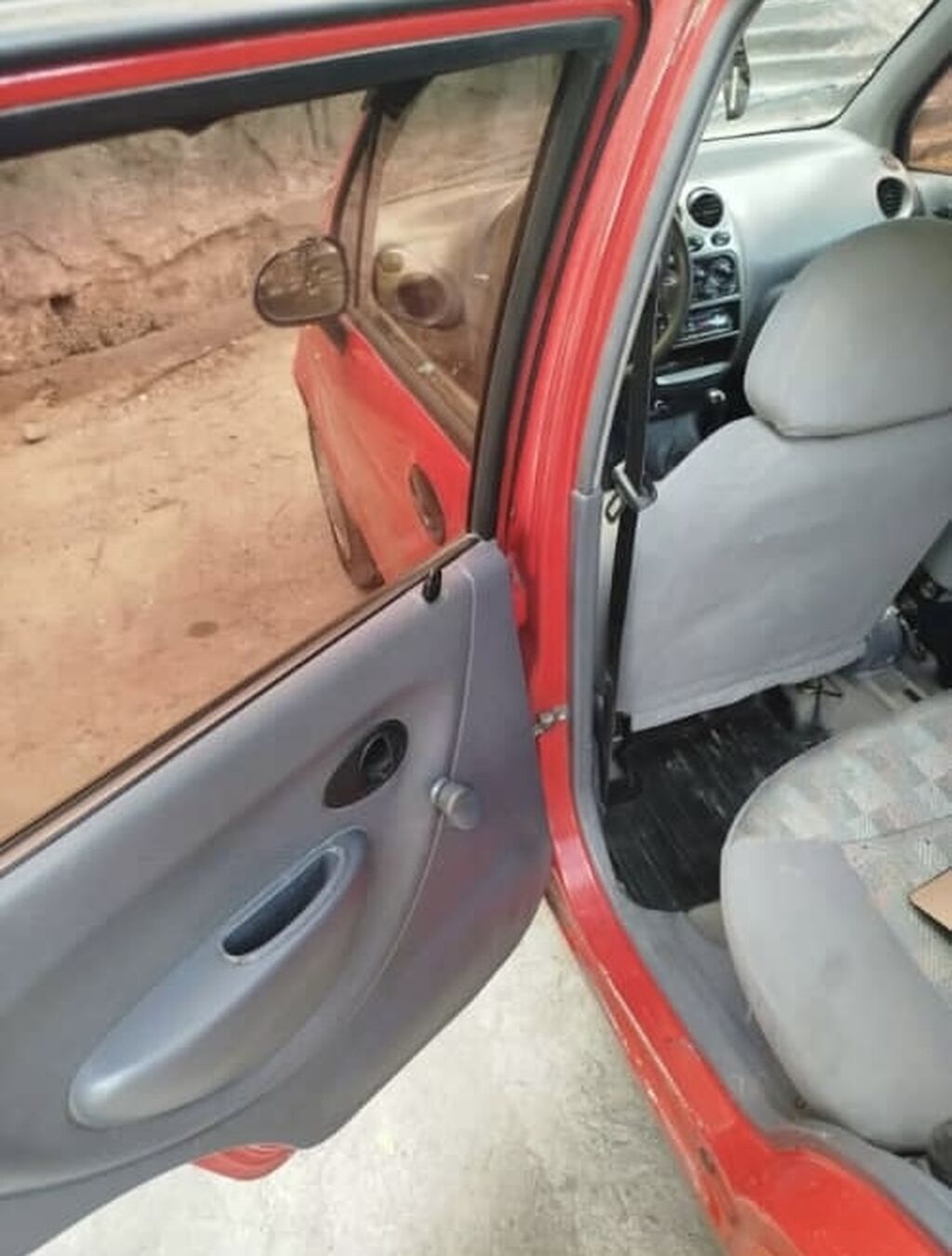 Daewoo Matiz: 2000 г., 0.8 л, Механика, Бензин, Хэтчбэк: фото 1