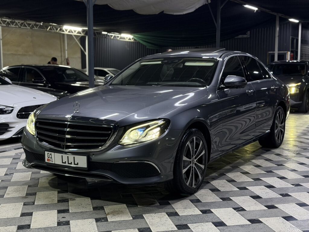 Mercedes-Benz E-Class: 2019 г., 2 л, Автомат, Гибрид, Седан: фото 2