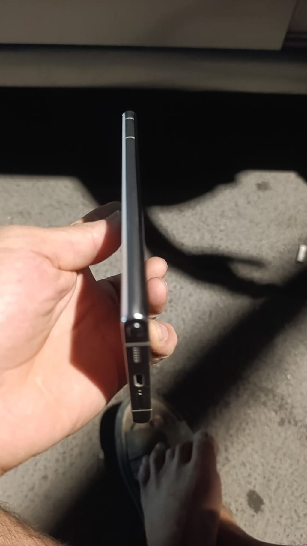 Samsung Galaxy S23 Ultra, белый - Корпус из стекла и металла с: фото 3