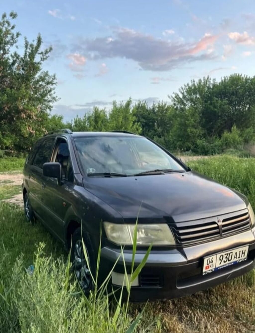 Mitsubishi Space Wagon: 2000 г., 2 л, Автомат, Бензин, Минивэн: фото 2