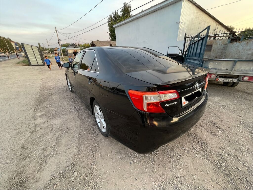 Toyota Camry: 2017 г., 2.5 л, Автомат, Бензин, Седан: фото 4