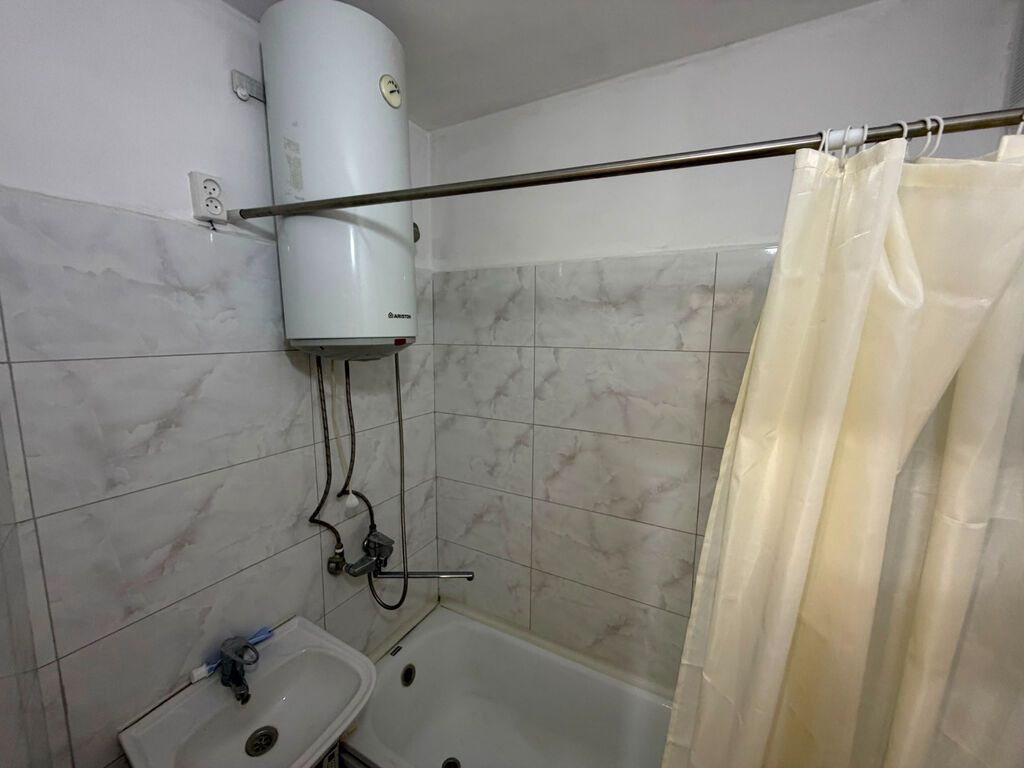 3 комнаты, 62 м², Золотой квадрат 106 серия, 6 этаж, Косметический ремонт: фото 6