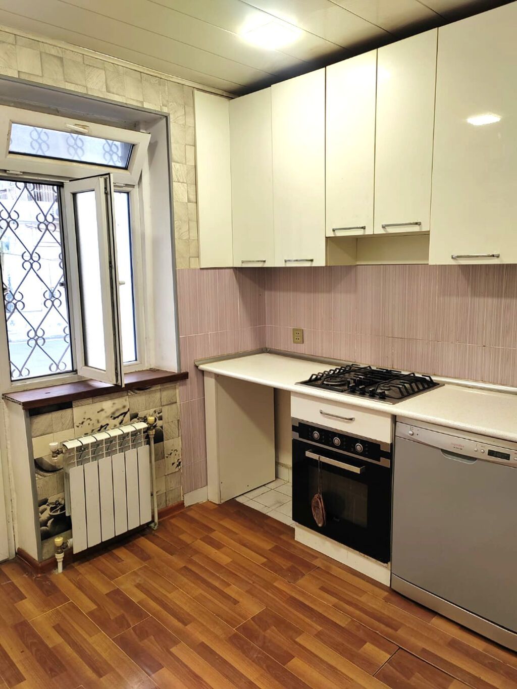 Bakıxanov qəs., 4 otaqlı, Yeni tikili, 90 kv. m