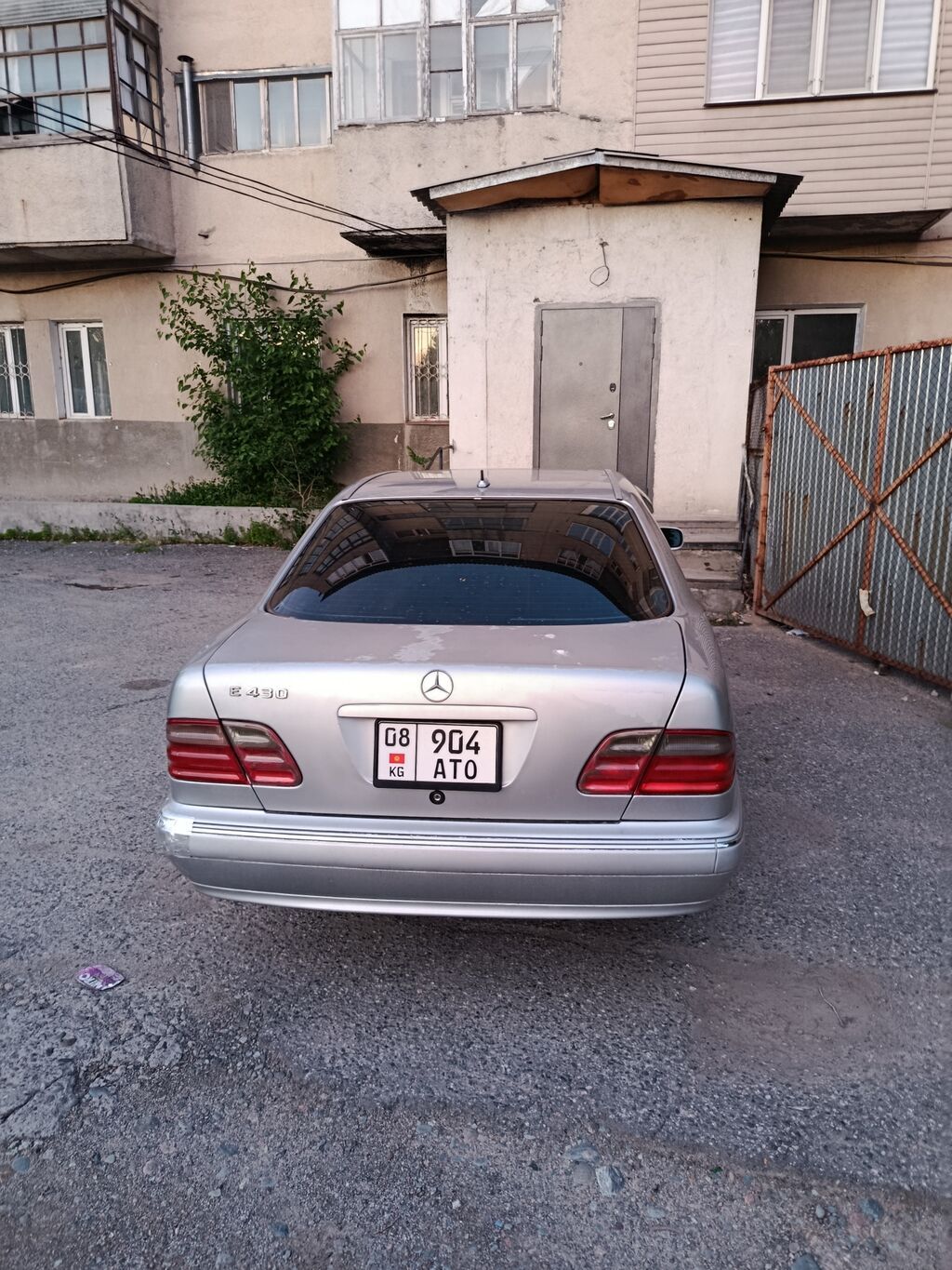Mercedes-Benz E-Class: 2000 г., 3.2 л, Автомат, Газ, Седан: фото 4
