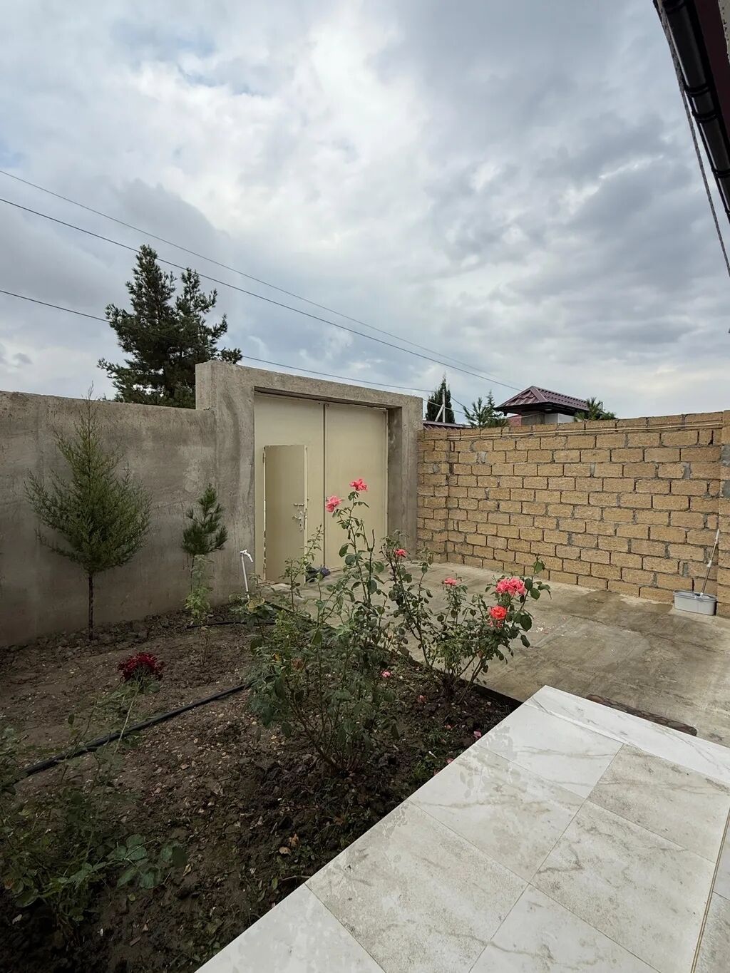 Bağ evi – həyətli, terraslı Həftə sonu,bayram günleri, adam sayina