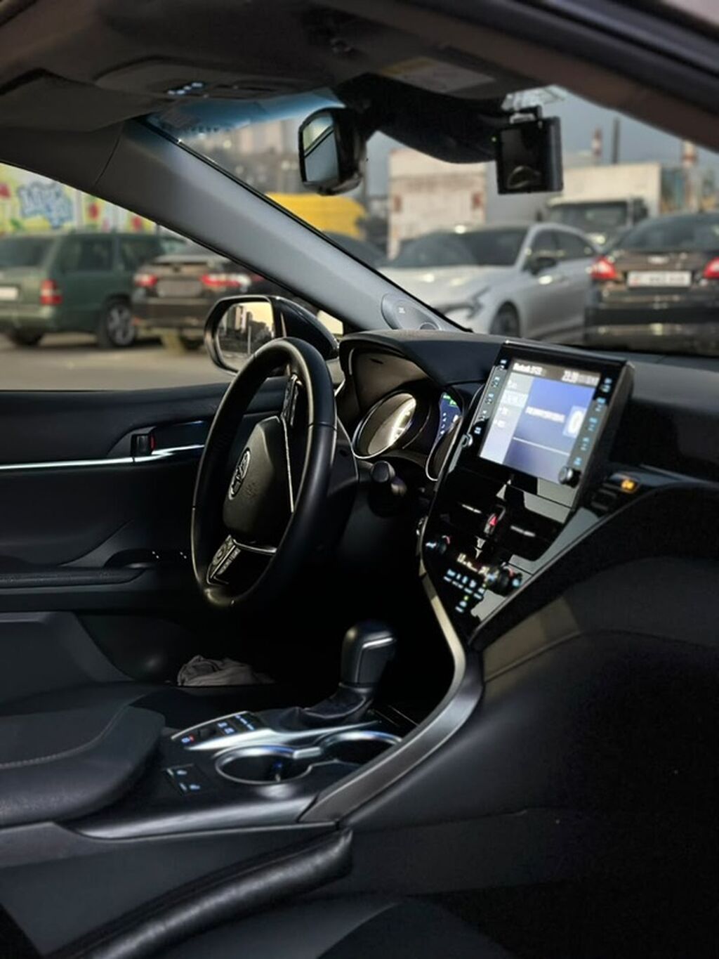 Toyota Camry: 2022 г., 2.5 л, Вариатор, Гибрид, Седан: фото 8