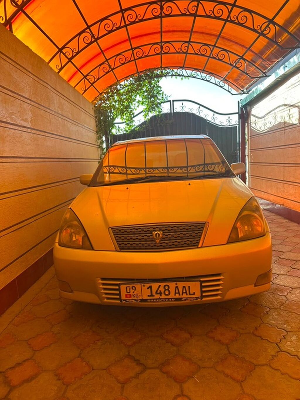 Toyota Opa 2003 г., автомат, бензин: фото 2