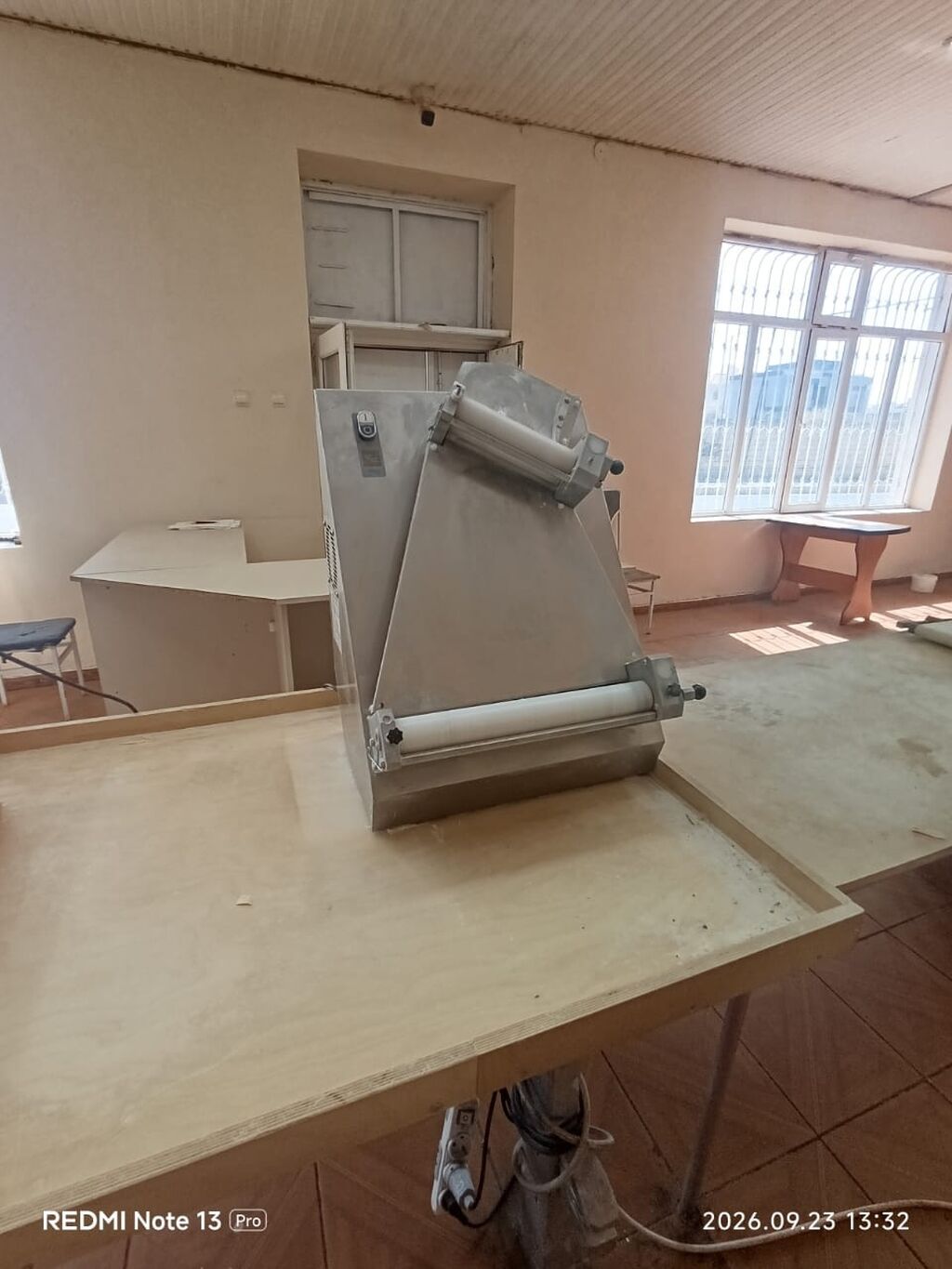 Sumqayit seherinde 21ci mkr-da yerlesen sahesi 90m² olan hazir lavas