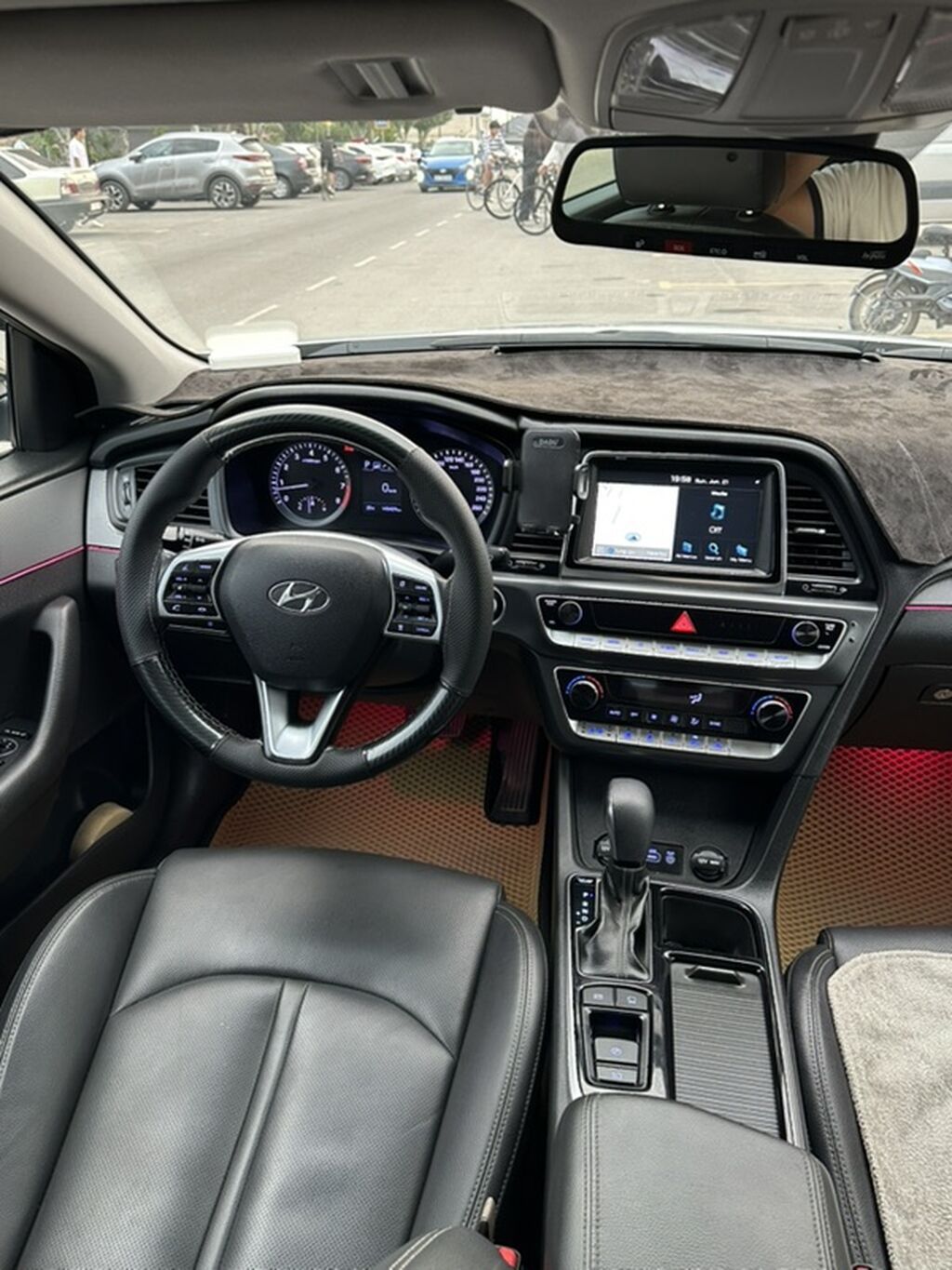 Hyundai Sonata: 2022 г., 2 л, Автомат, Газ, Седан: фото 8