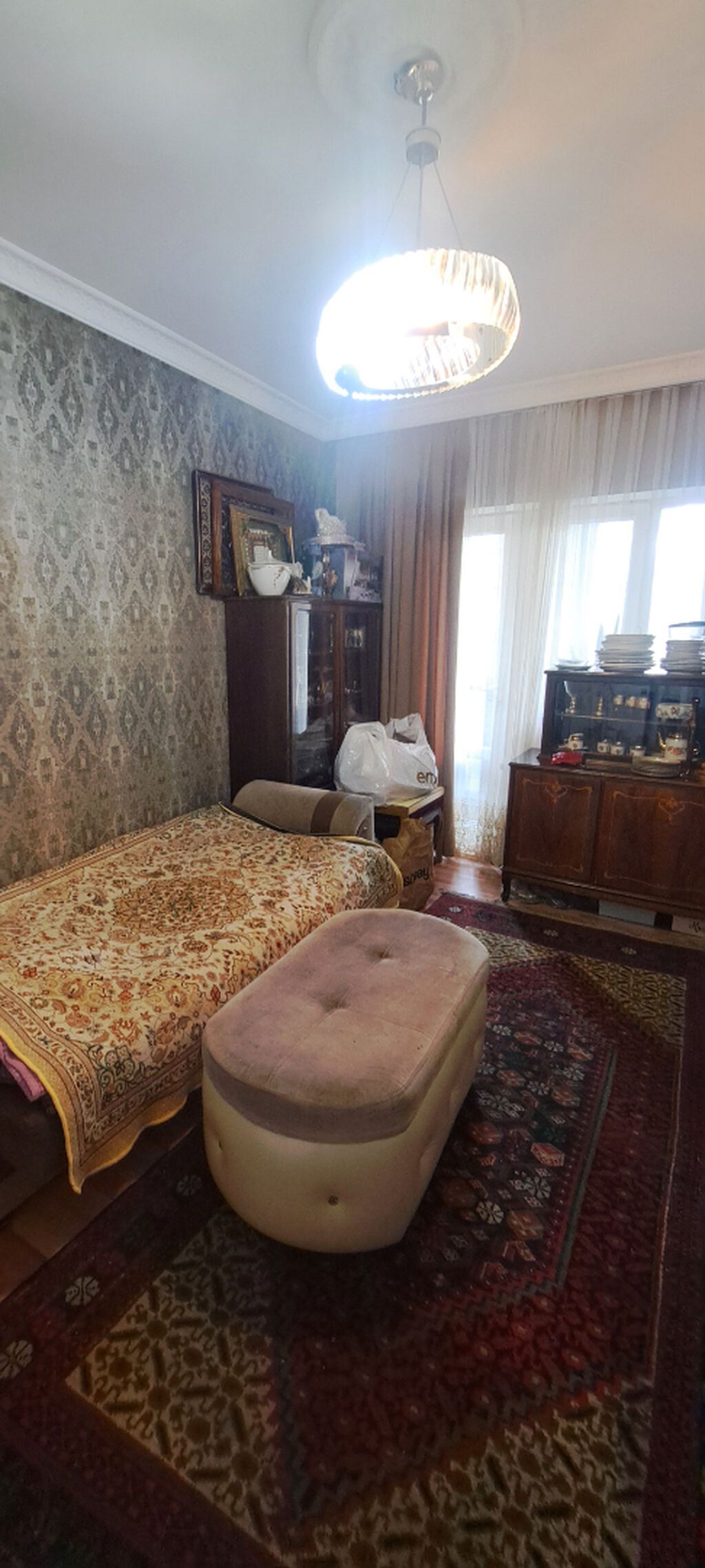 Mənzil özümə aiddir. Sahəsi: 82 m² Otaq sayı: 3 Layihə: Lenin
