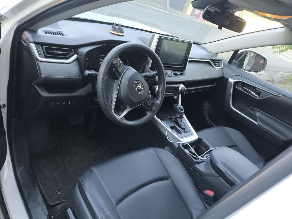 Toyota RAV4: 2020 г., Бензин, Кроссовер: фото 5